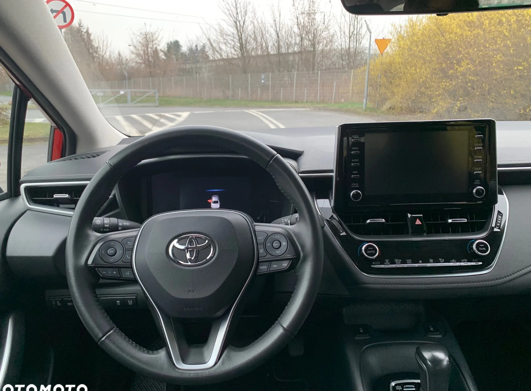 Toyota Corolla cena 79900 przebieg: 37000, rok produkcji 2020 z Radzyń Chełmiński małe 137